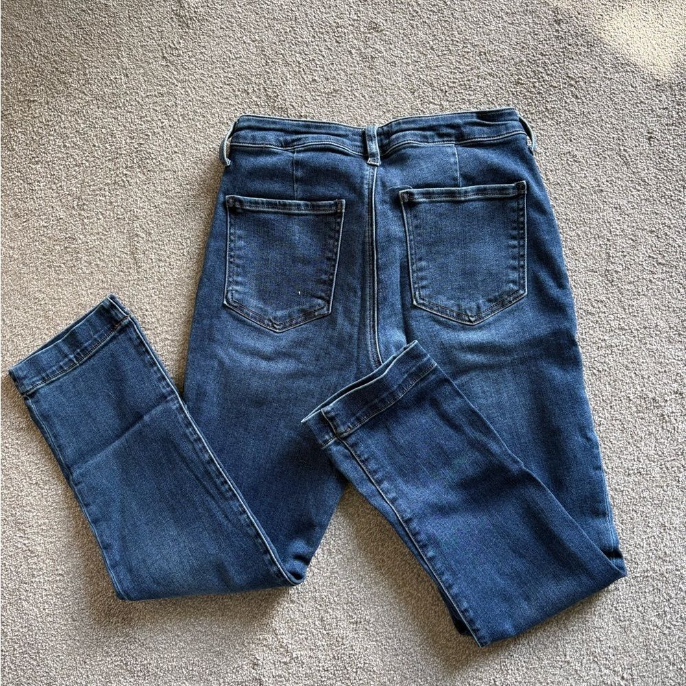 Kut from the Kloth Reese High Rise Straight Leg - size 8